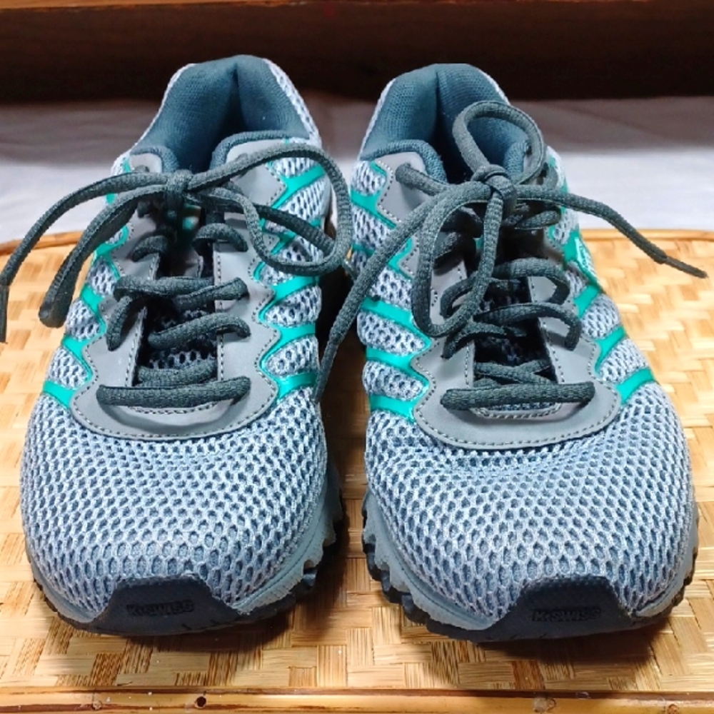 KSwiss  Gray &Teal Running Shoes 8M New